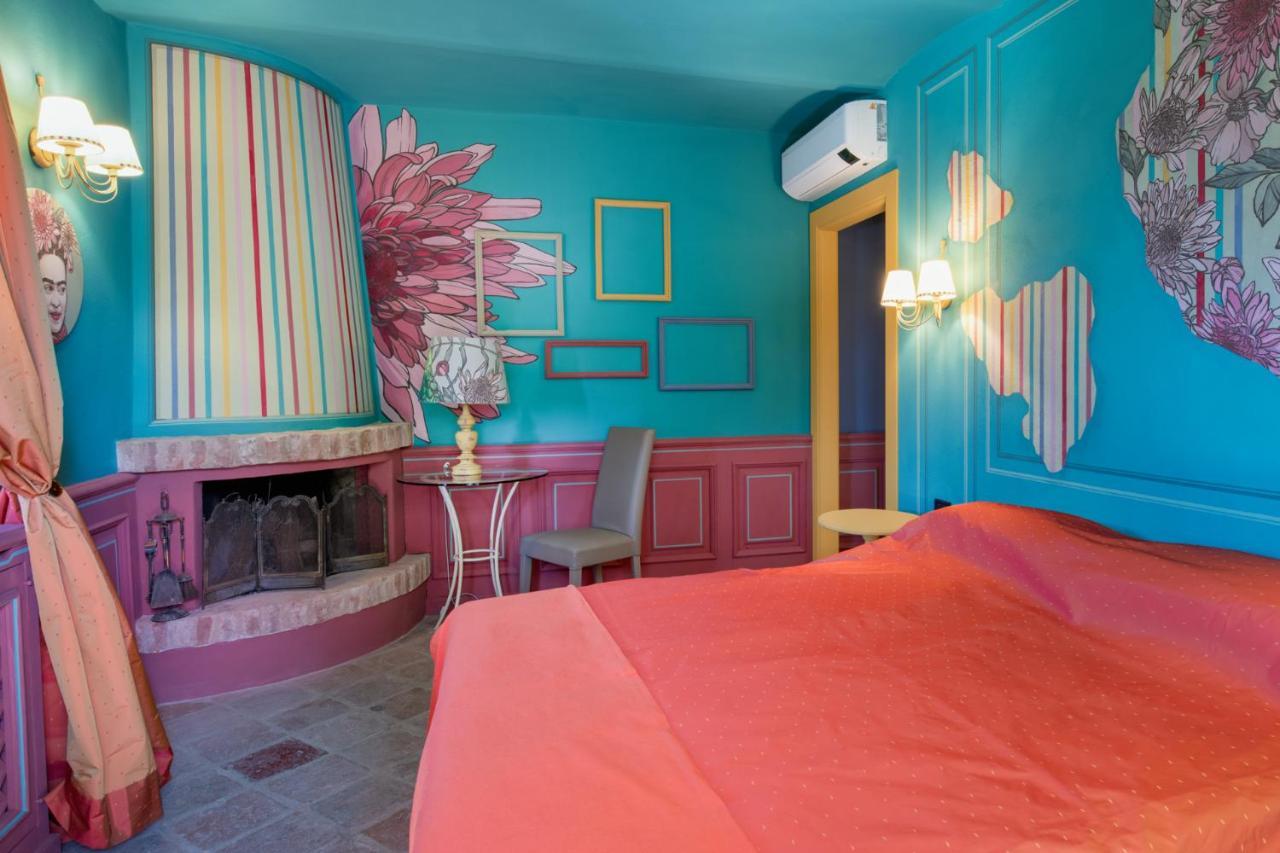 Segnavento -Rooms And Suites- Manta Kültér fotó