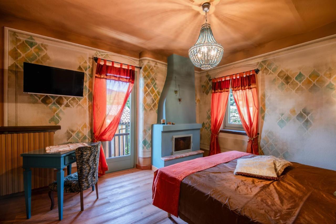 Segnavento -Rooms And Suites- Manta Kültér fotó