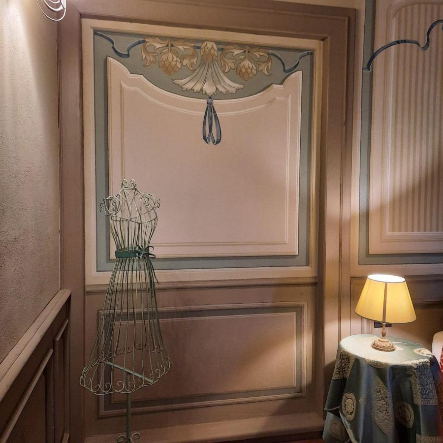 Segnavento -Rooms And Suites- Manta Kültér fotó
